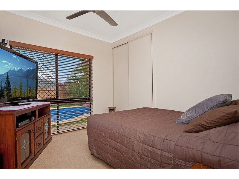 15 Playford Close, Brinsmead QLD 4870