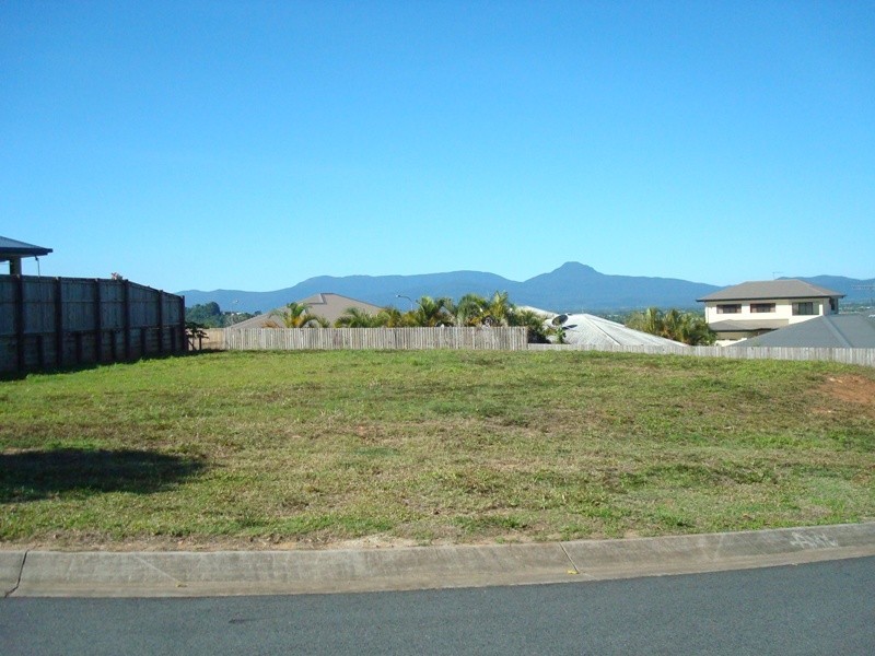 74 Fitzmaurice Drive, Bentley Park QLD 4869