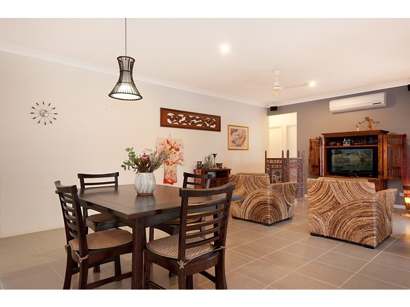 2 Brose Street, White Rock QLD 4868