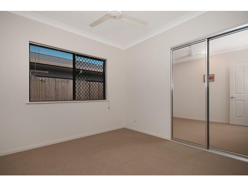 2 Brose Street, White Rock QLD 4868