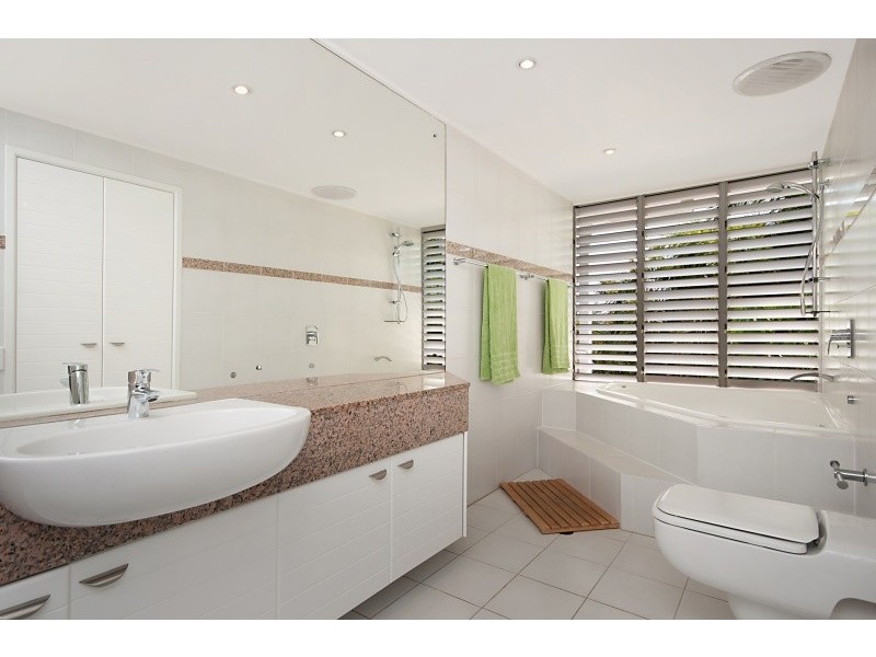 29-31 View Street, Brinsmead QLD 4870