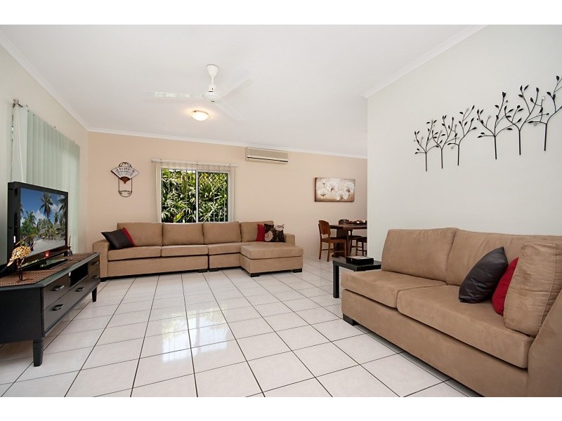 15 Carolyn Close, Yorkeys Knob QLD 4878