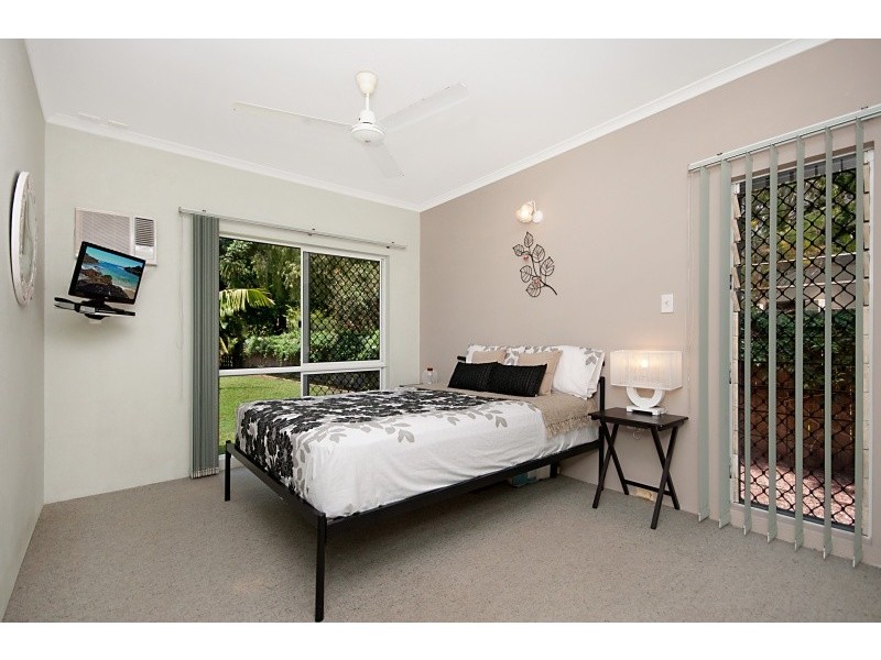 15 Carolyn Close, Yorkeys Knob QLD 4878