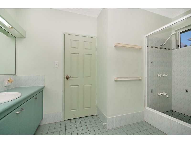 15 Carolyn Close, Yorkeys Knob QLD 4878