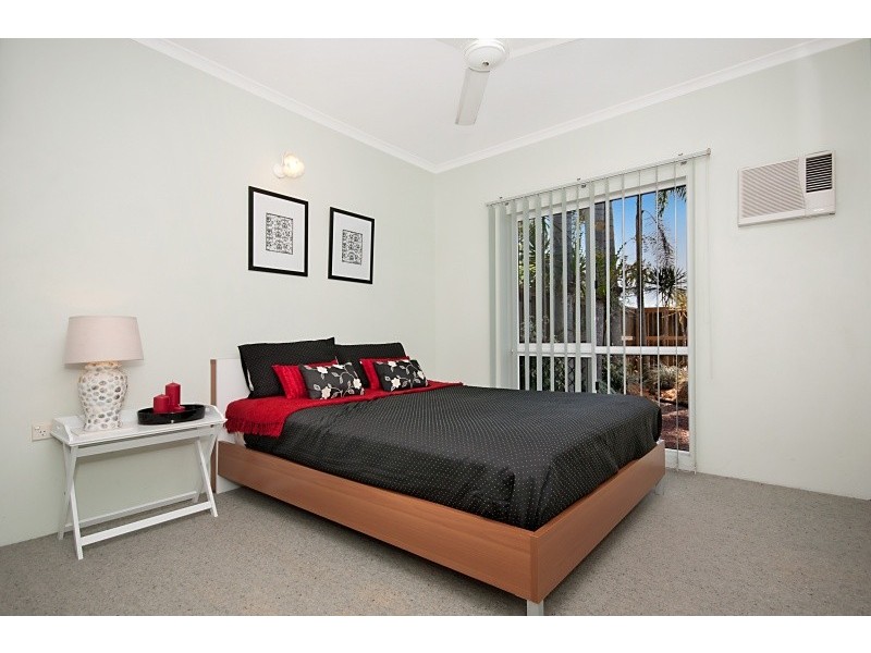 15 Carolyn Close, Yorkeys Knob QLD 4878