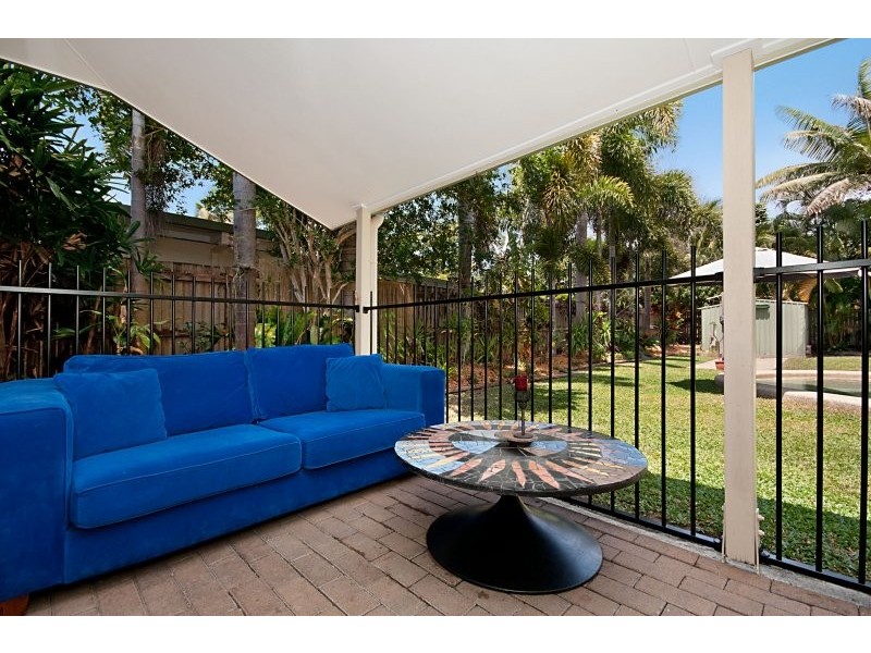 15 Carolyn Close, Yorkeys Knob QLD 4878