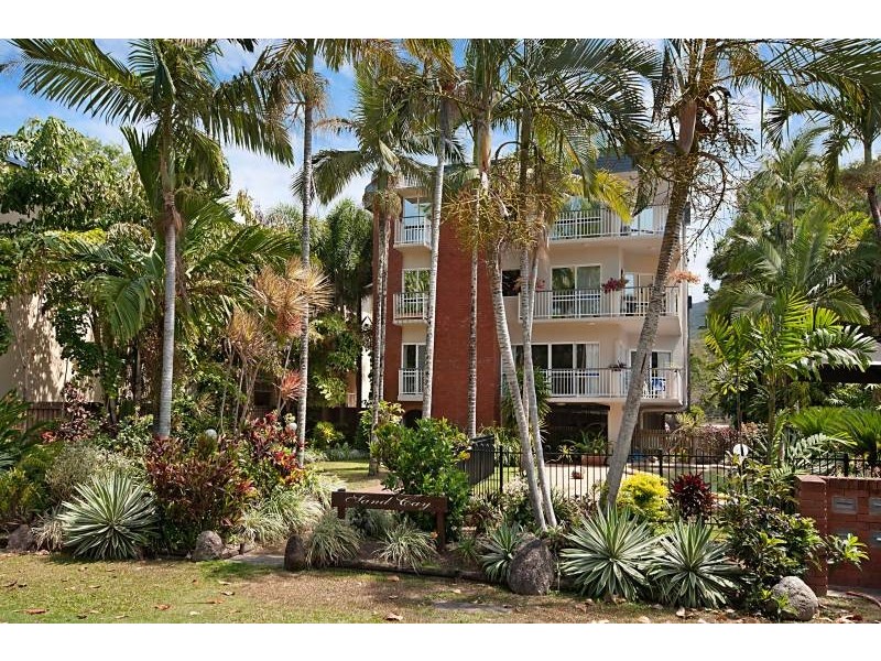 8/79 Arlington Esplanade, Clifton Beach QLD 4879