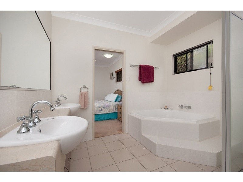 5 Kirke Street, Mount Sheridan QLD 4868