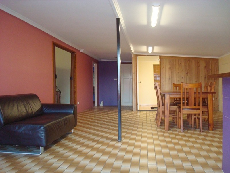 124 – 126 Newell Street, Bungalow QLD 4870