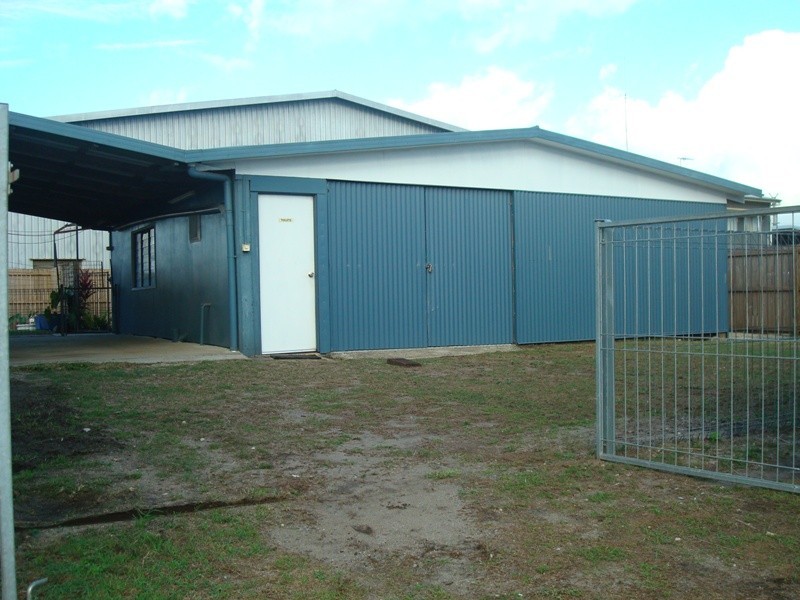 124 – 126 Newell Street, Bungalow QLD 4870