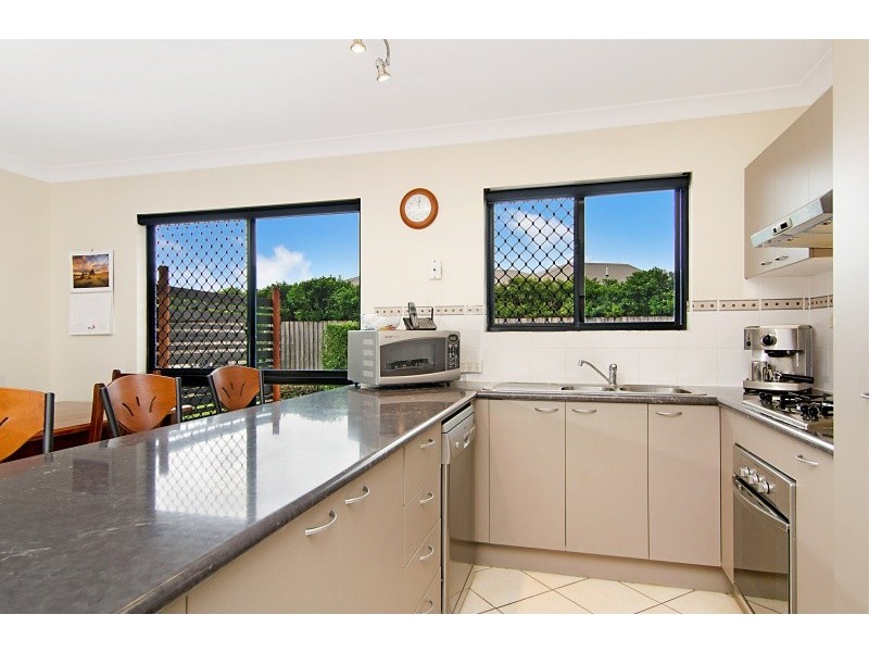 6 Lillipilli Street, Redlynch QLD 4870