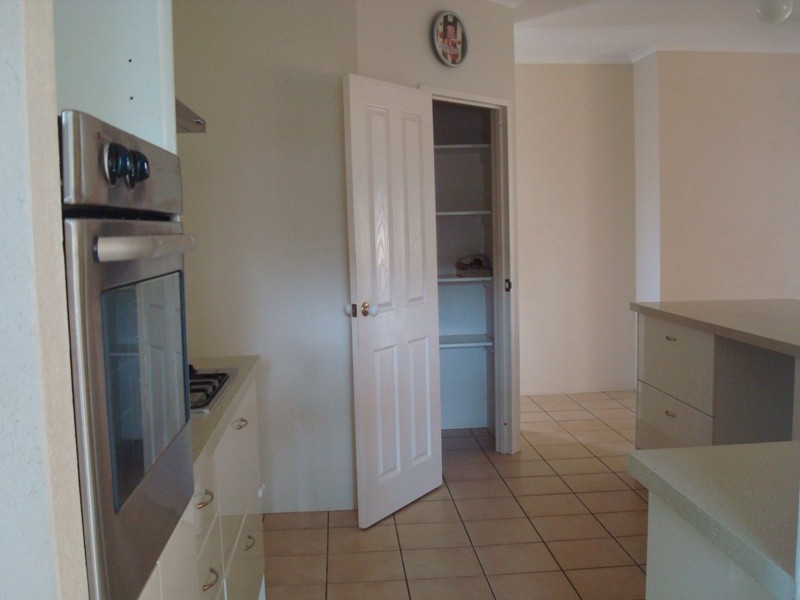 31 Pilosa Street, Redlynch QLD 4870