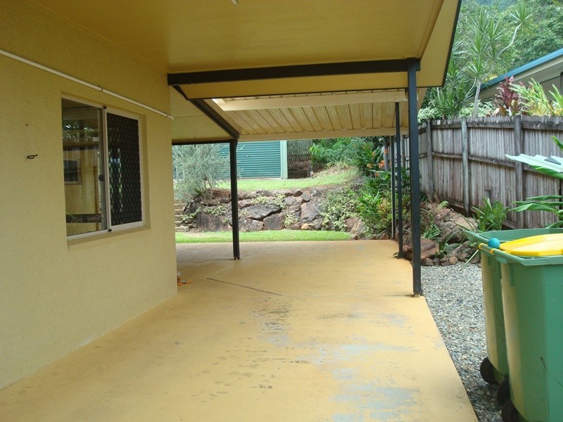 31 Pilosa Street, Redlynch QLD 4870