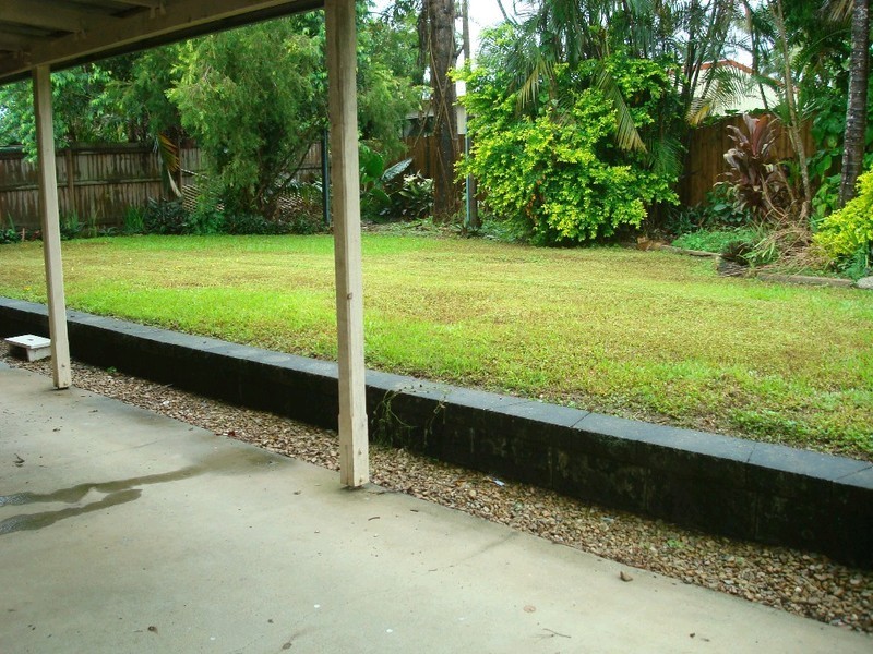 15 Massey Street, Edmonton QLD 4869