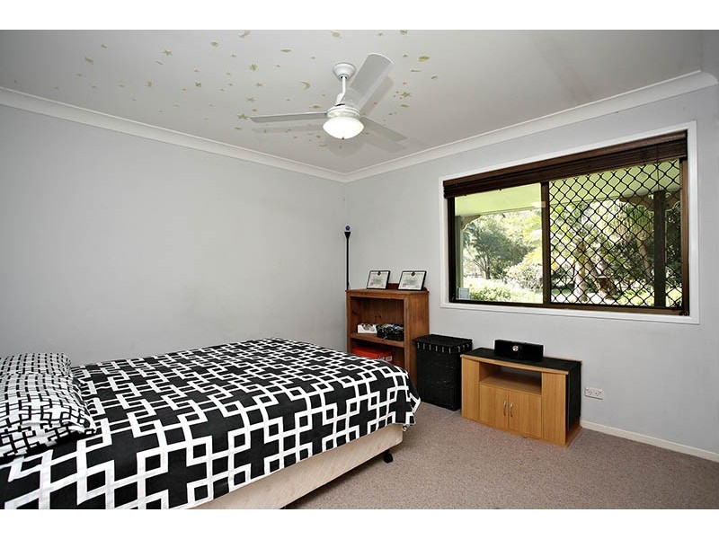 33 Moore Road, Burpengary QLD 4505