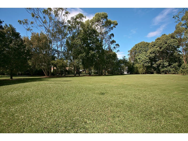 33 Moore Road, Burpengary QLD 4505
