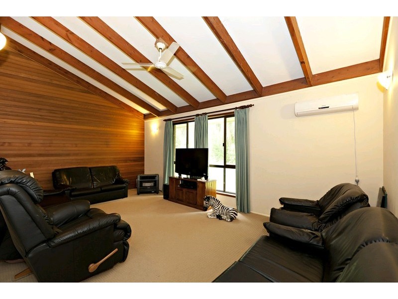 240 Rutters Road, Elimbah QLD 4516