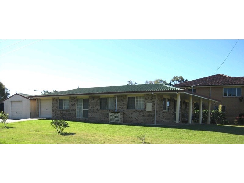 114 Bishop Road, Beachmere QLD 4510