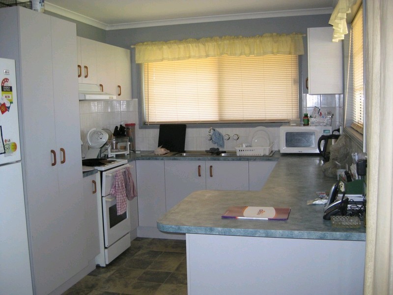 114 Bishop Road, Beachmere QLD 4510