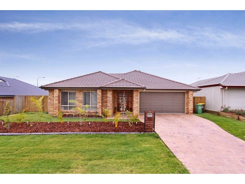 26 Langham Crescent, North Lakes QLD 4509