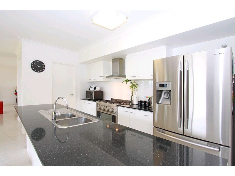 26 Langham Crescent, North Lakes QLD 4509