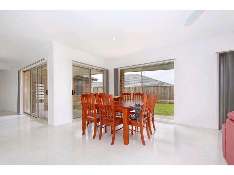 26 Langham Crescent, North Lakes QLD 4509