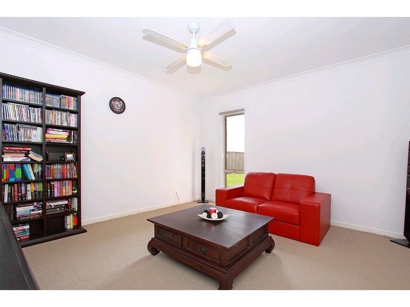 26 Langham Crescent, North Lakes QLD 4509