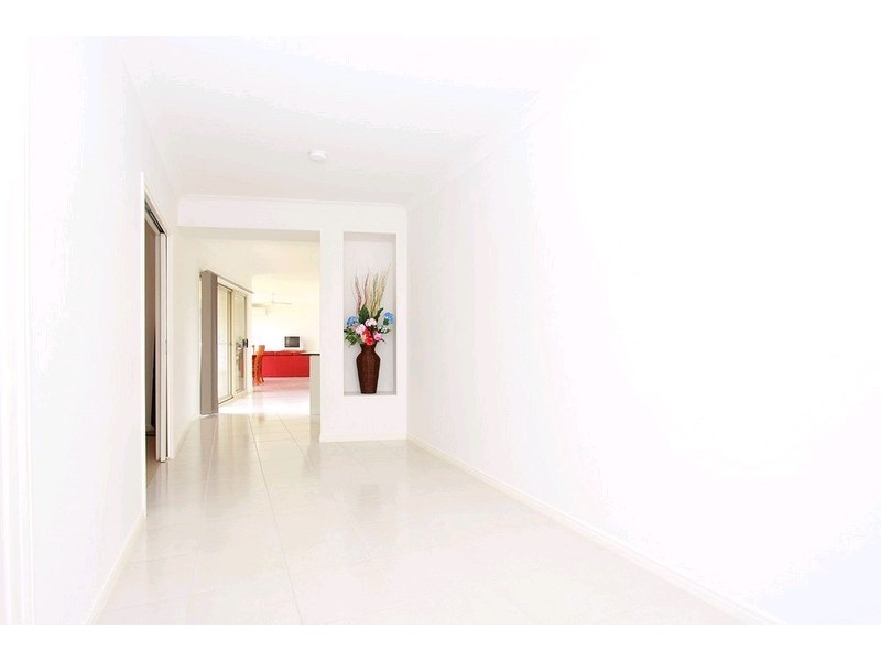 26 Langham Crescent, North Lakes QLD 4509