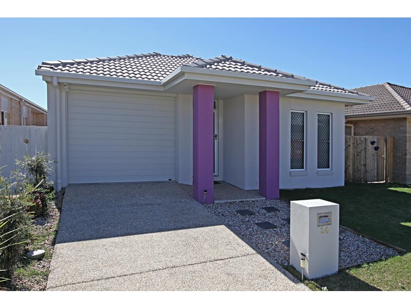 24 Lanagan Circuit, North Lakes QLD 4509