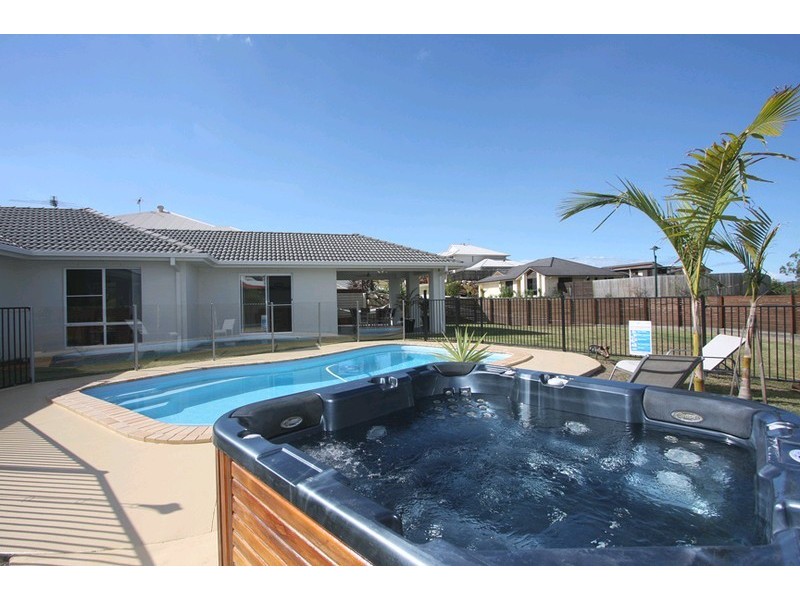 1 Pipit Close, Mango Hill QLD 4509