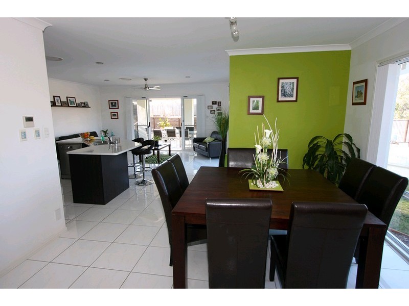 1 Pipit Close, Mango Hill QLD 4509