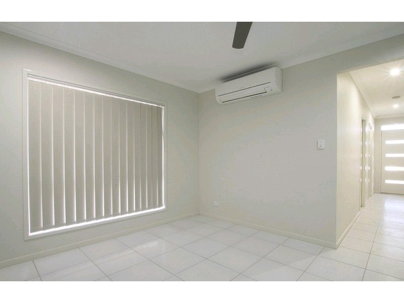 7 Severn Crescent, North Lakes QLD 4509