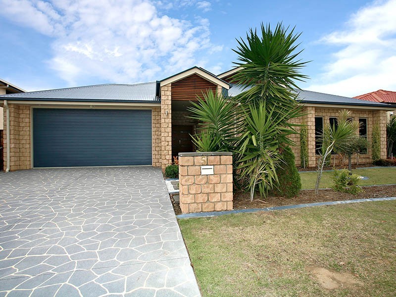 5 Wilga Street, North Lakes QLD 4509