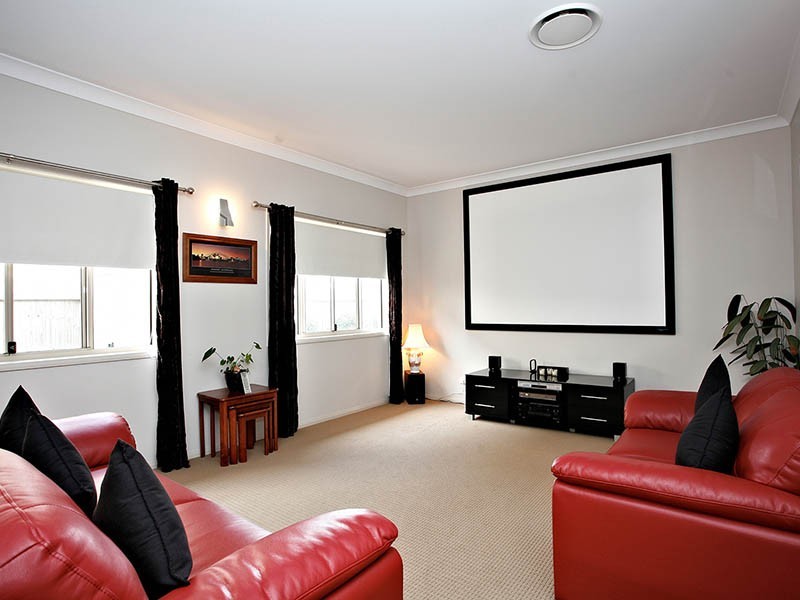 5 Wilga Street, North Lakes QLD 4509