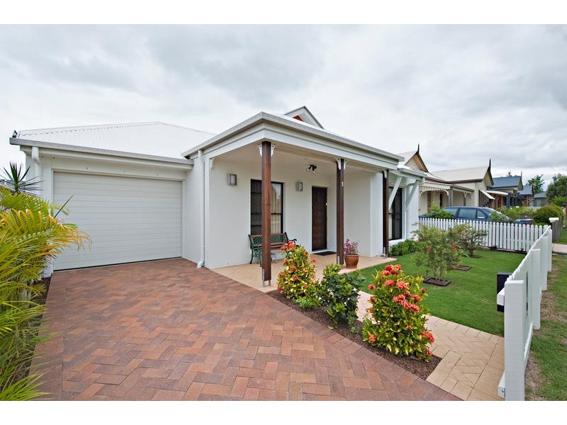 3 Tea-Tree Place, North Lakes QLD 4509
