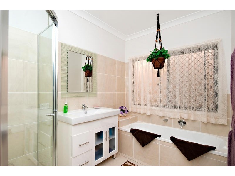 3 Tea-Tree Place, North Lakes QLD 4509