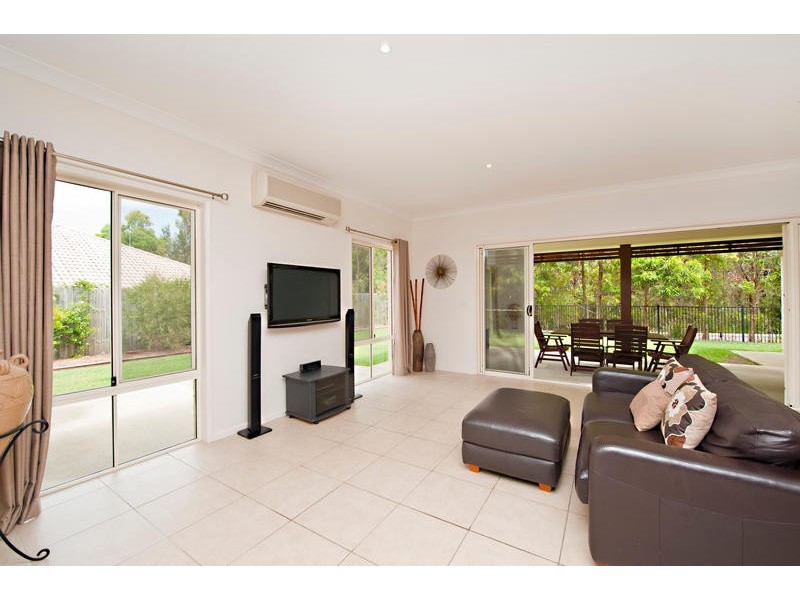 15 Satinash Court, North Lakes QLD 4509