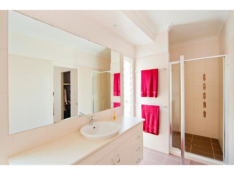 15 Satinash Court, North Lakes QLD 4509