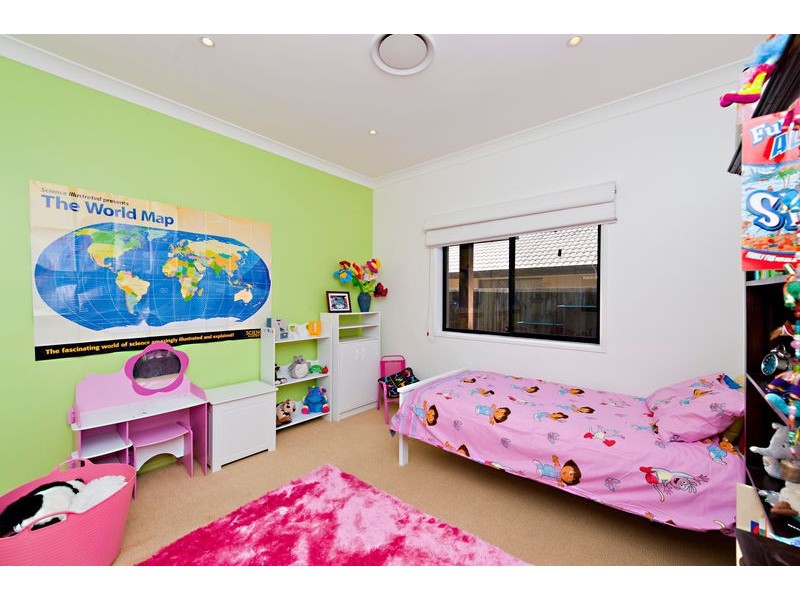 6 Brookfield Street, North Lakes QLD 4509