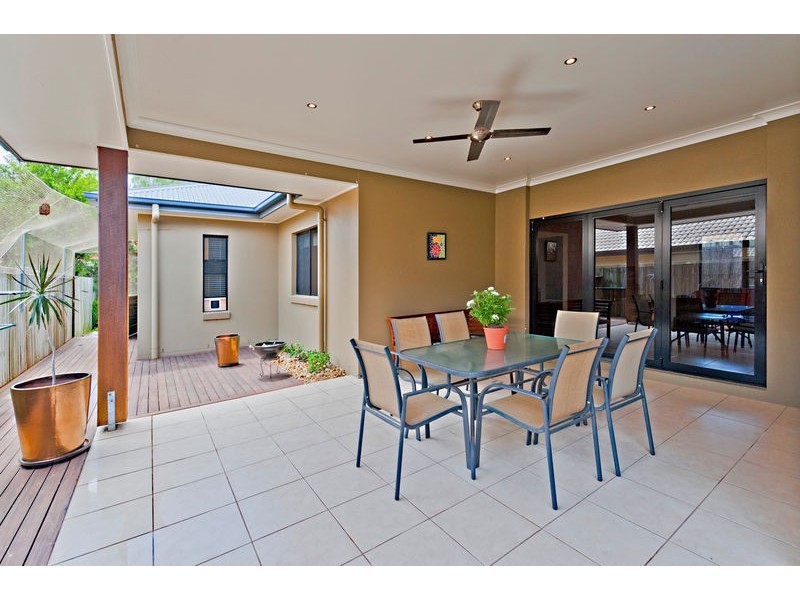 6 Brookfield Street, North Lakes QLD 4509