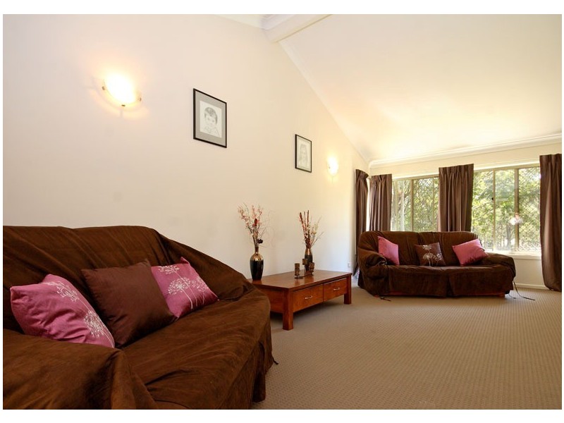 35 Beech Drive, Cashmere QLD 4500