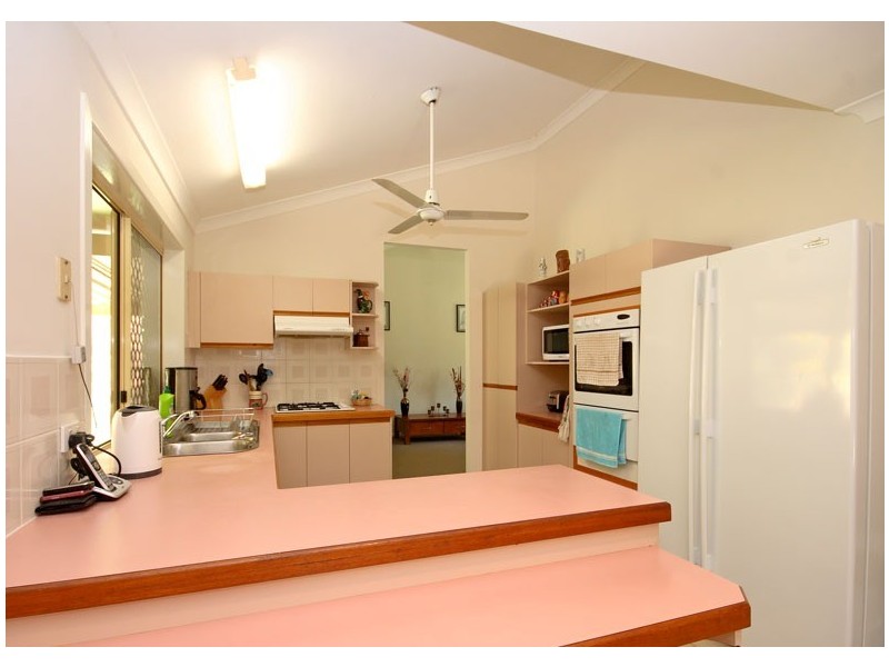 35 Beech Drive, Cashmere QLD 4500