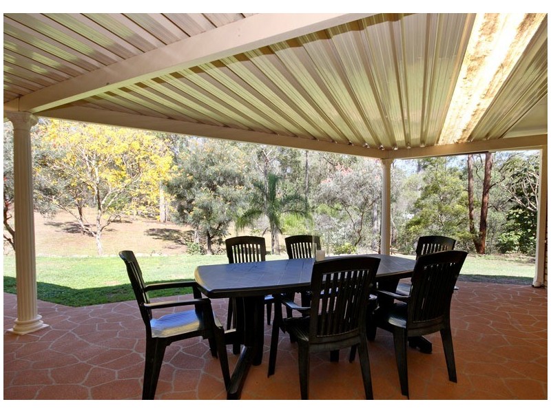 35 Beech Drive, Cashmere QLD 4500