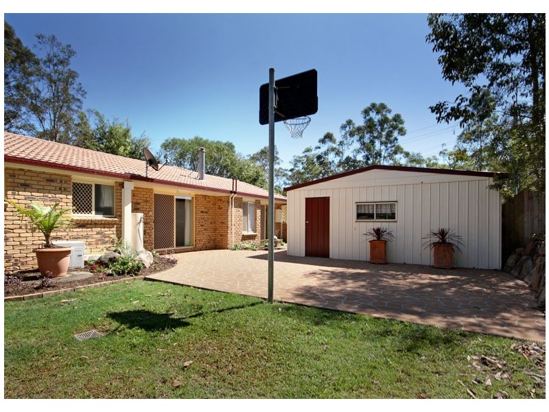 35 Beech Drive, Cashmere QLD 4500