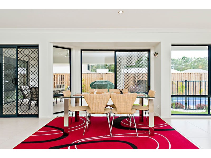 27 Wedgetail Circuit, Narangba QLD 4504