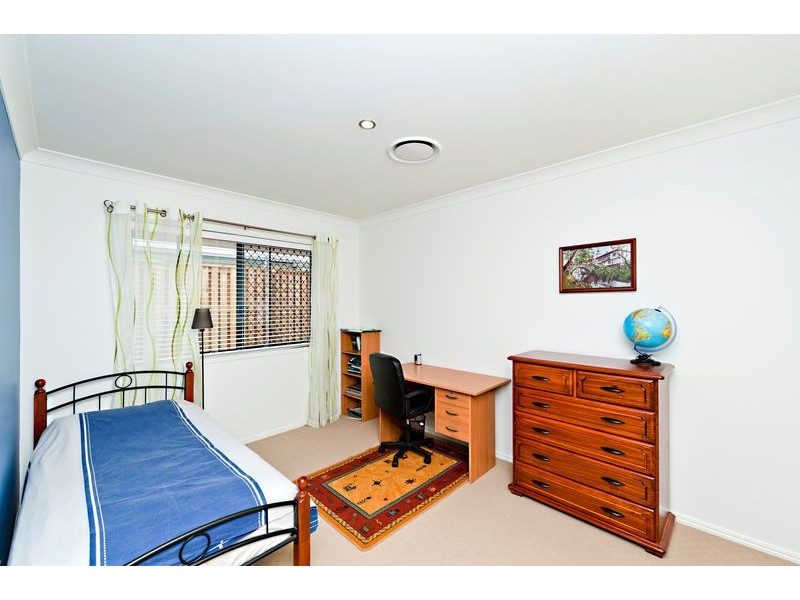 27 Wedgetail Circuit, Narangba QLD 4504