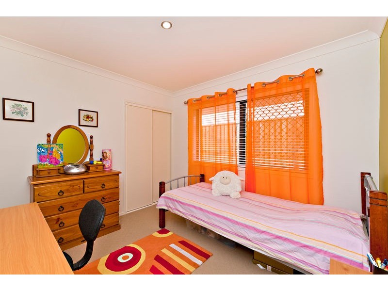 27 Wedgetail Circuit, Narangba QLD 4504