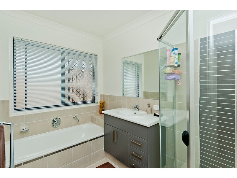 27 Wedgetail Circuit, Narangba QLD 4504