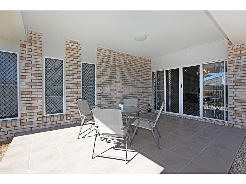 24 Lanagan Circuit, North Lakes QLD 4509