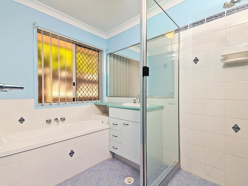 15 Cheviot Street, North Lakes QLD 4509